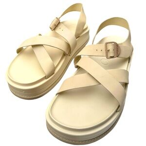 Chaco’s Townes midform sandal in Angora Tan Woman’s Sz11